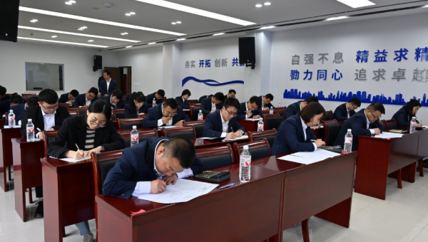 “本屆競賽試題結合了財務業務實際、制度與核算辦法，設置會計實務全流程核算應用題，重點考察選手們專業知識綜合運用能力、全流程業務處理能力和實際問題解決能力！”5月12日，西部市政建設集團工會“2025年